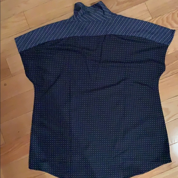 Banana Republic Silk Blouse - Picture 4 of 7